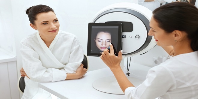 Benefits of Using a Skin Analysis Machine for Your Patients