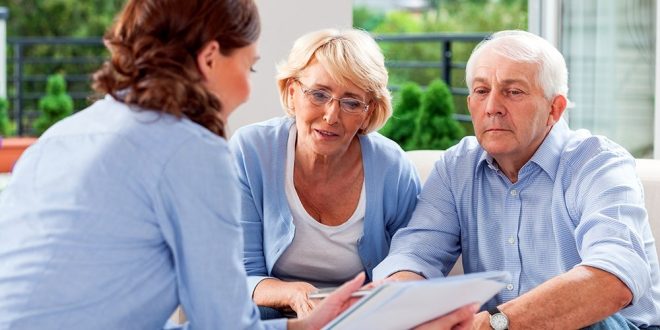 What to Look for When Touring an Assisted Living Facility for a Parent